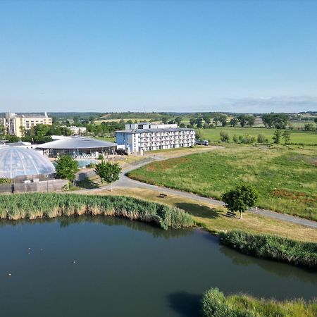 Vital Hotel An Der Therme Gmbh Bad Windsheim Buitenkant foto