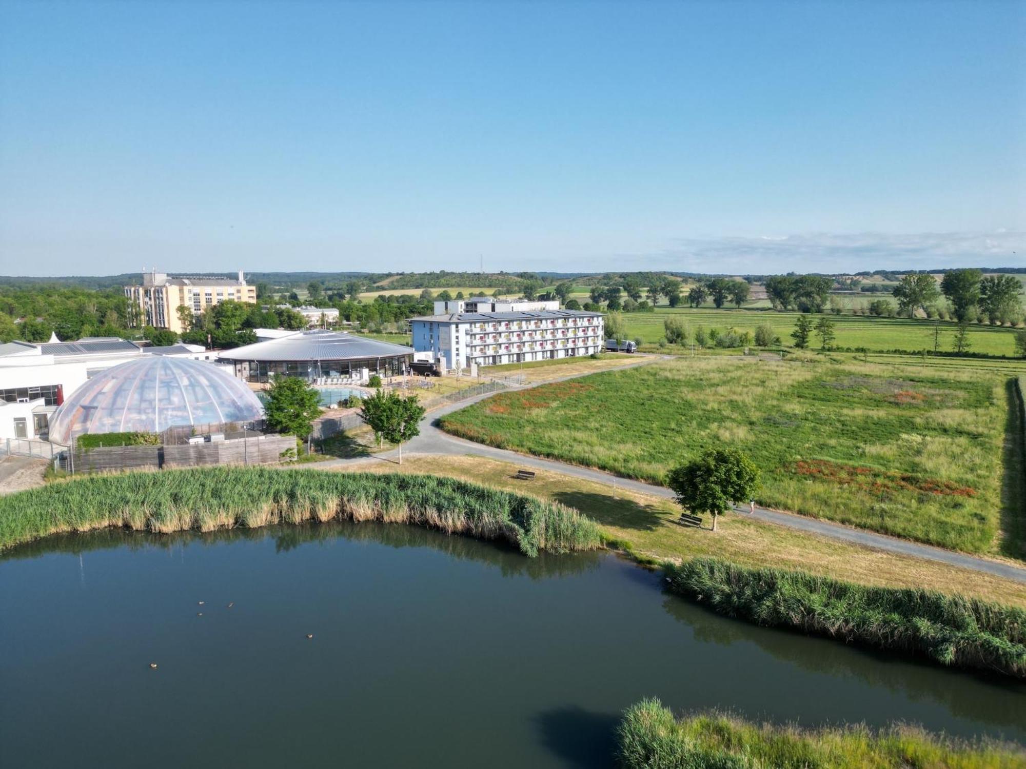 Vital Hotel An Der Therme Gmbh Bad Windsheim Buitenkant foto